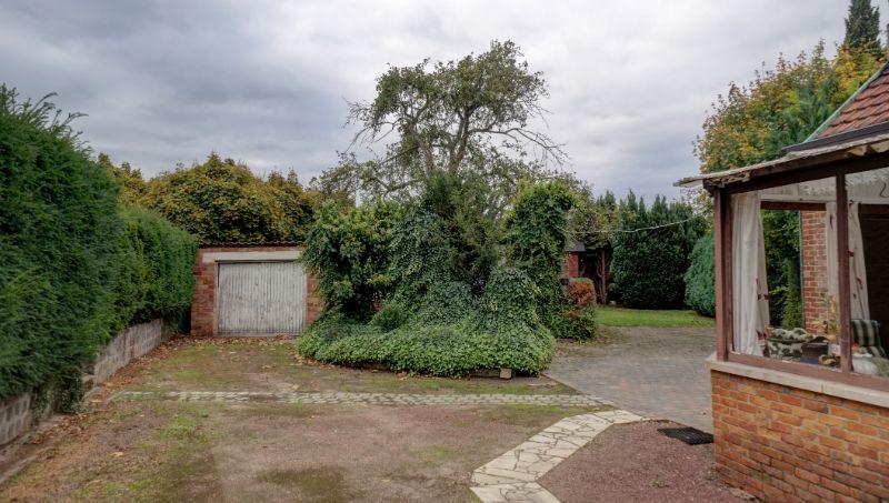 Te renoveren woonhuis van 141m² in open bebouwing met tuin op 5 are 83 ca foto 8