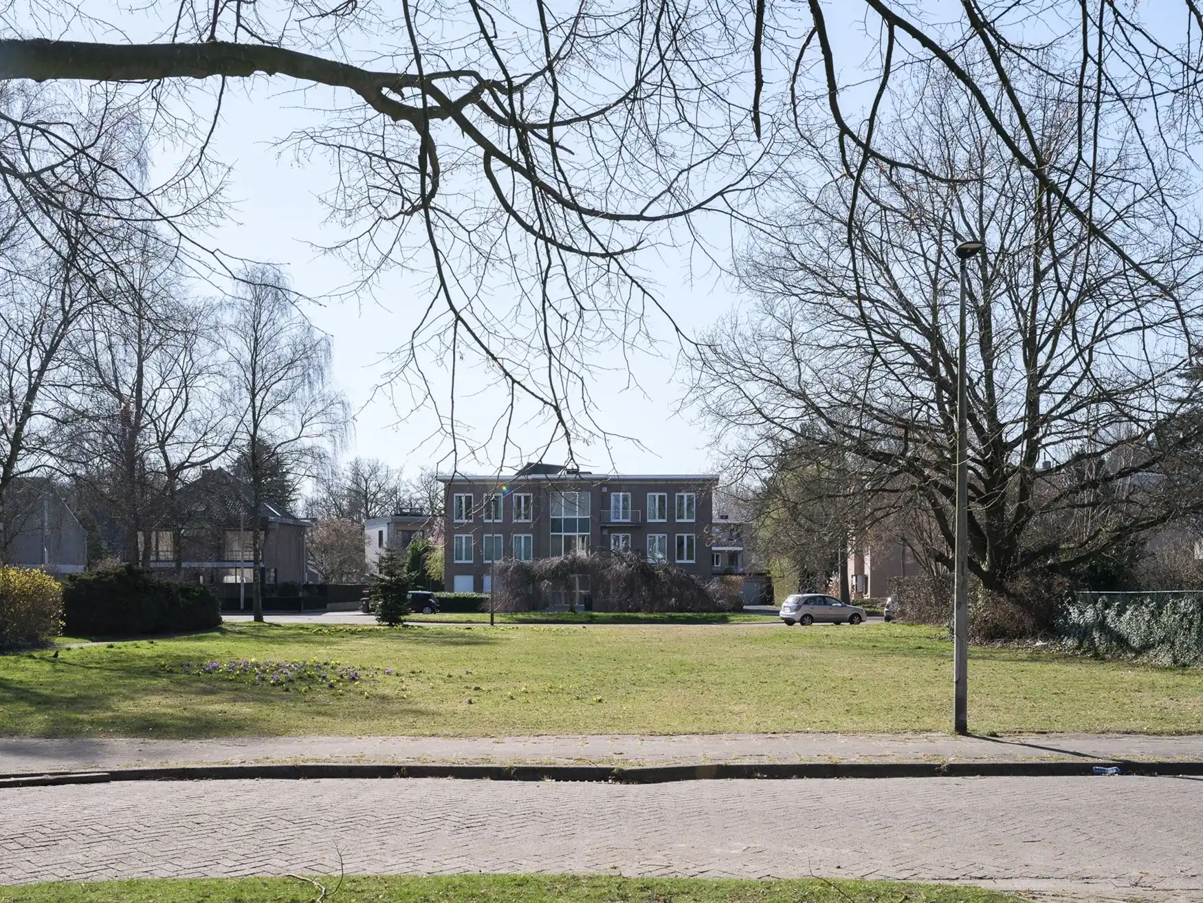 Gerenoveerd, lichtrijk modelappartement (115m²) met 3 slaapkamers in Sint-Amandsberg. foto 5