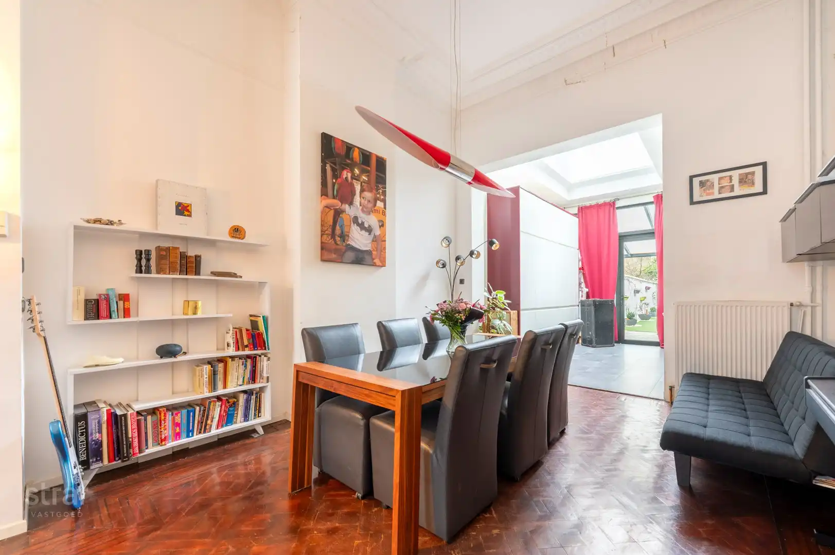 Klassevol Herenhuis met 6 slaapkamers met grote zonnige tuin foto 6