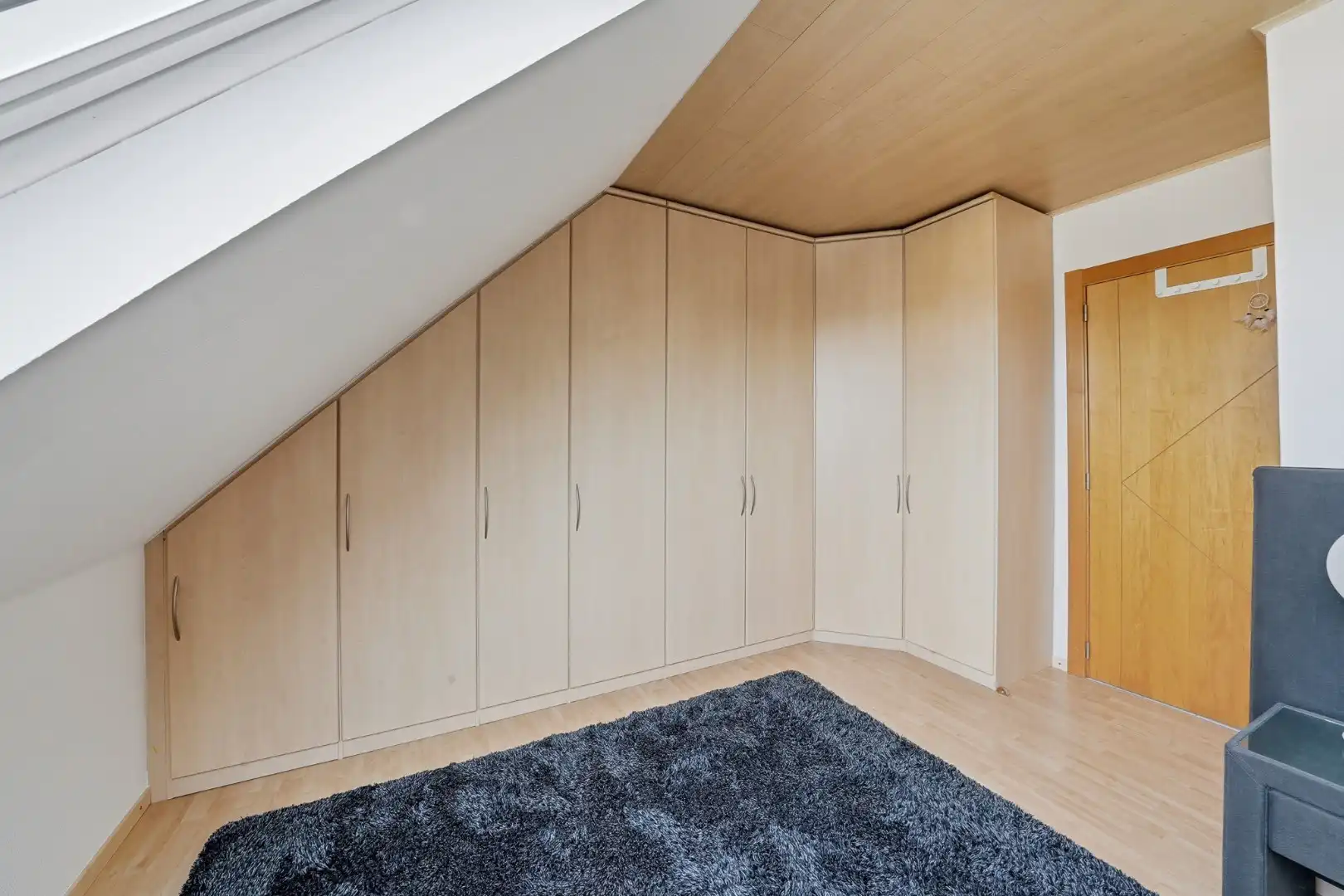 Instapklare bel-étagewoning met dubbele garage te Stene foto 15