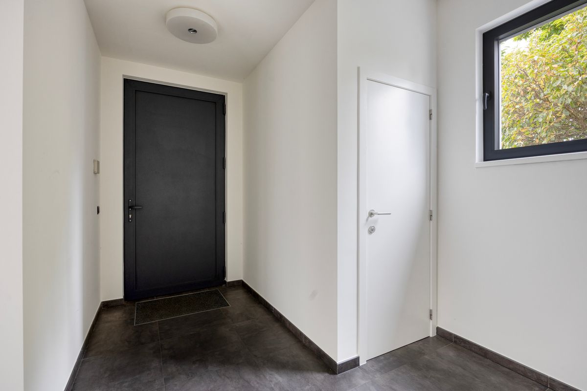 Ruime villa met karaktervolle architectuur  foto 2