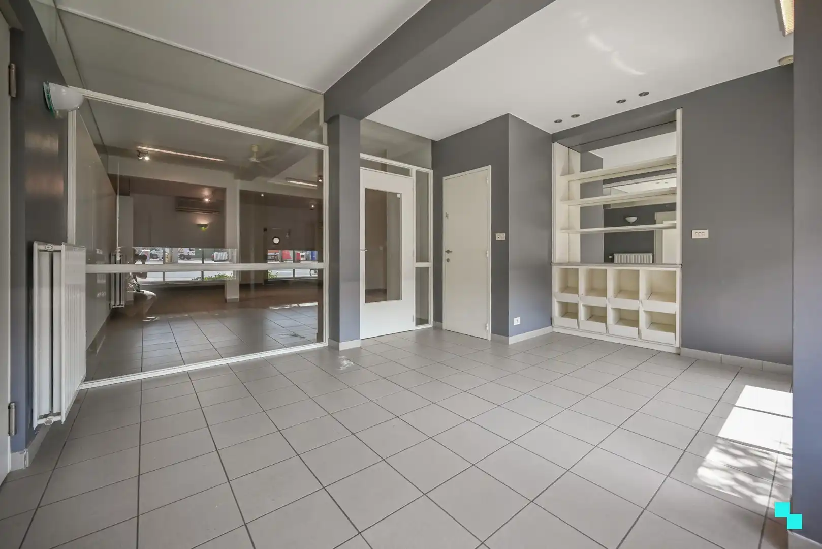 Commerciële ruimte op perfecte locatie foto 6