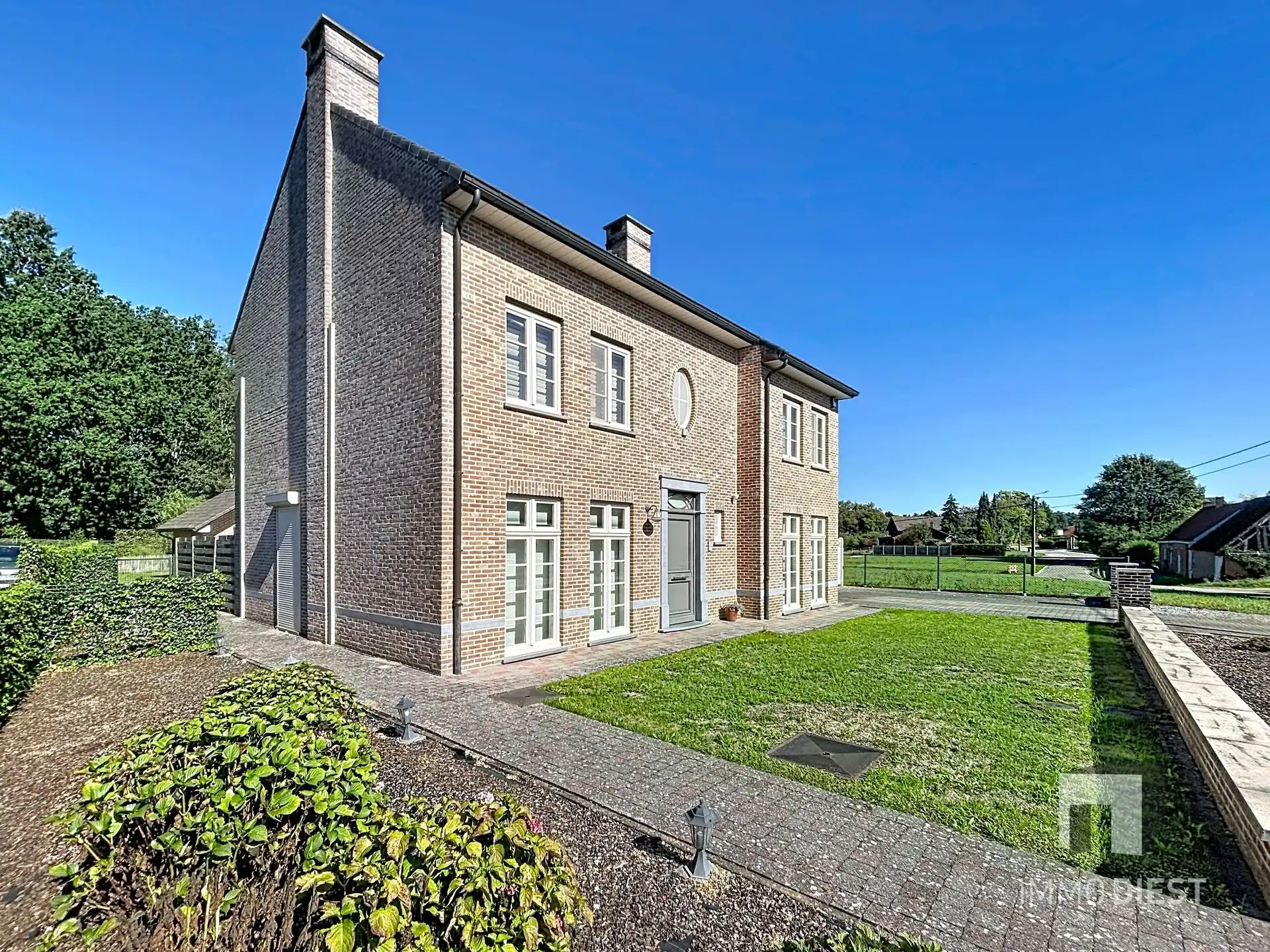 Klasse villa met moderne inrichting in Paal foto 2