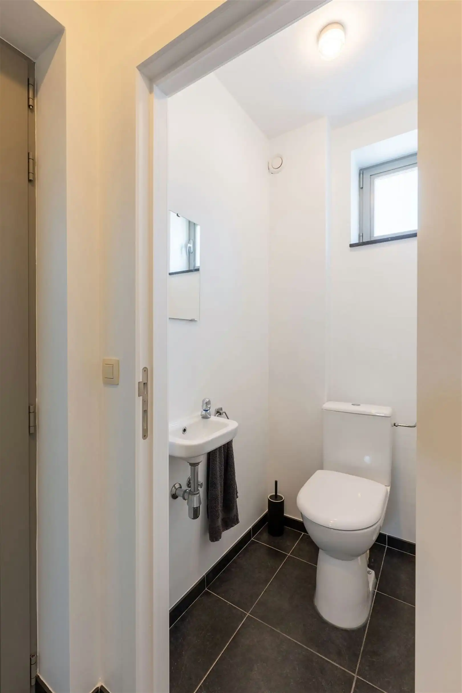 Gelijkvloers appartement met garage in Nederename foto 14