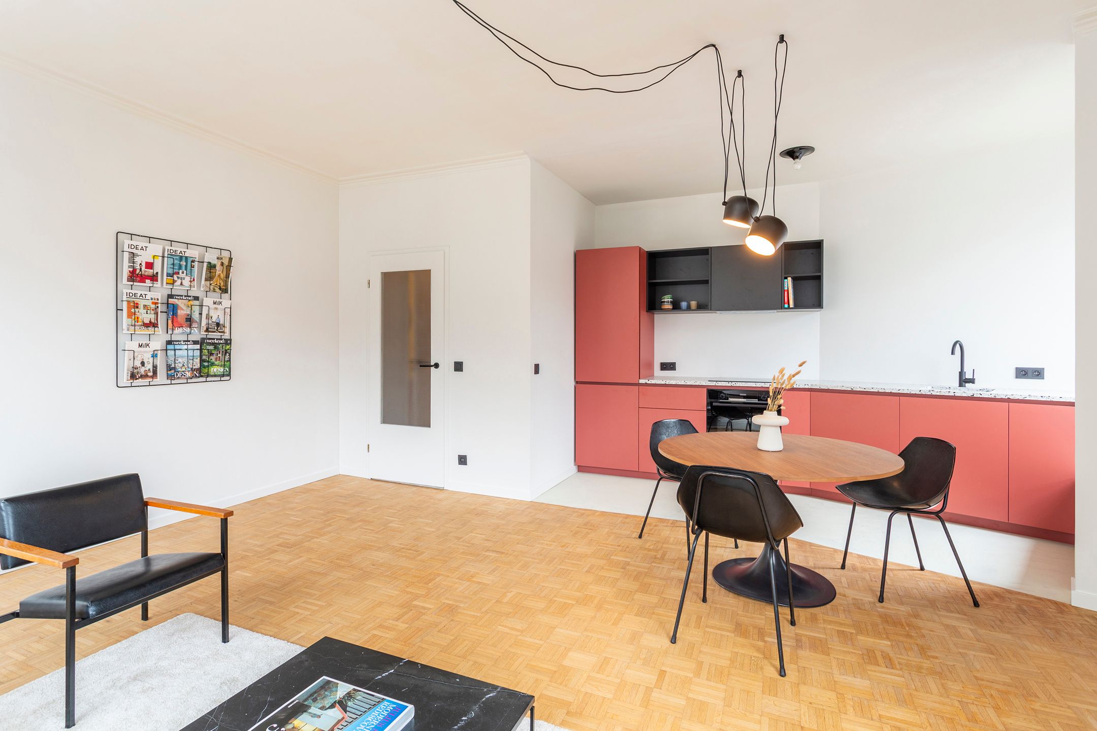 hip gerenoveerd 1-slpk-app. vlakbij Meir en Operaplein foto 2