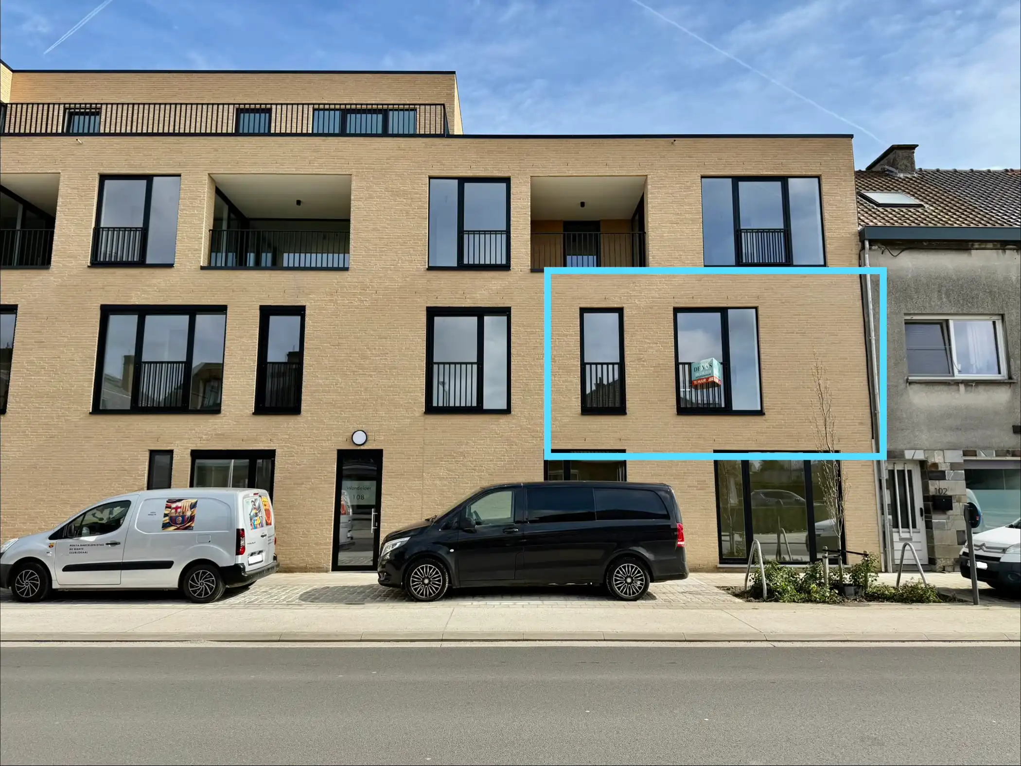 Nieuwbouwappartement met twee slaapkamers te huur foto {{pictureIndex}}