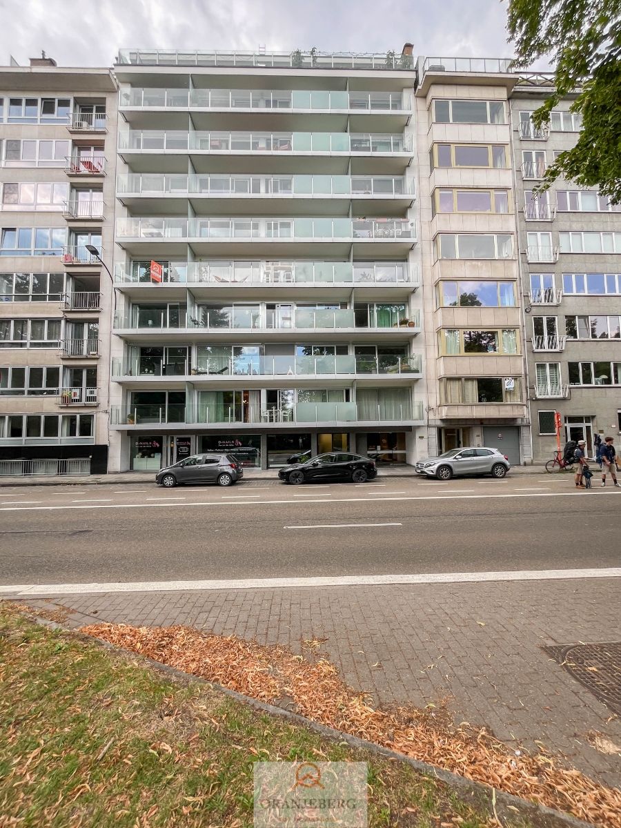 Ruim 2-slaapkamer appartement  (122 m²) vlakbij het Zuidpark! foto 27