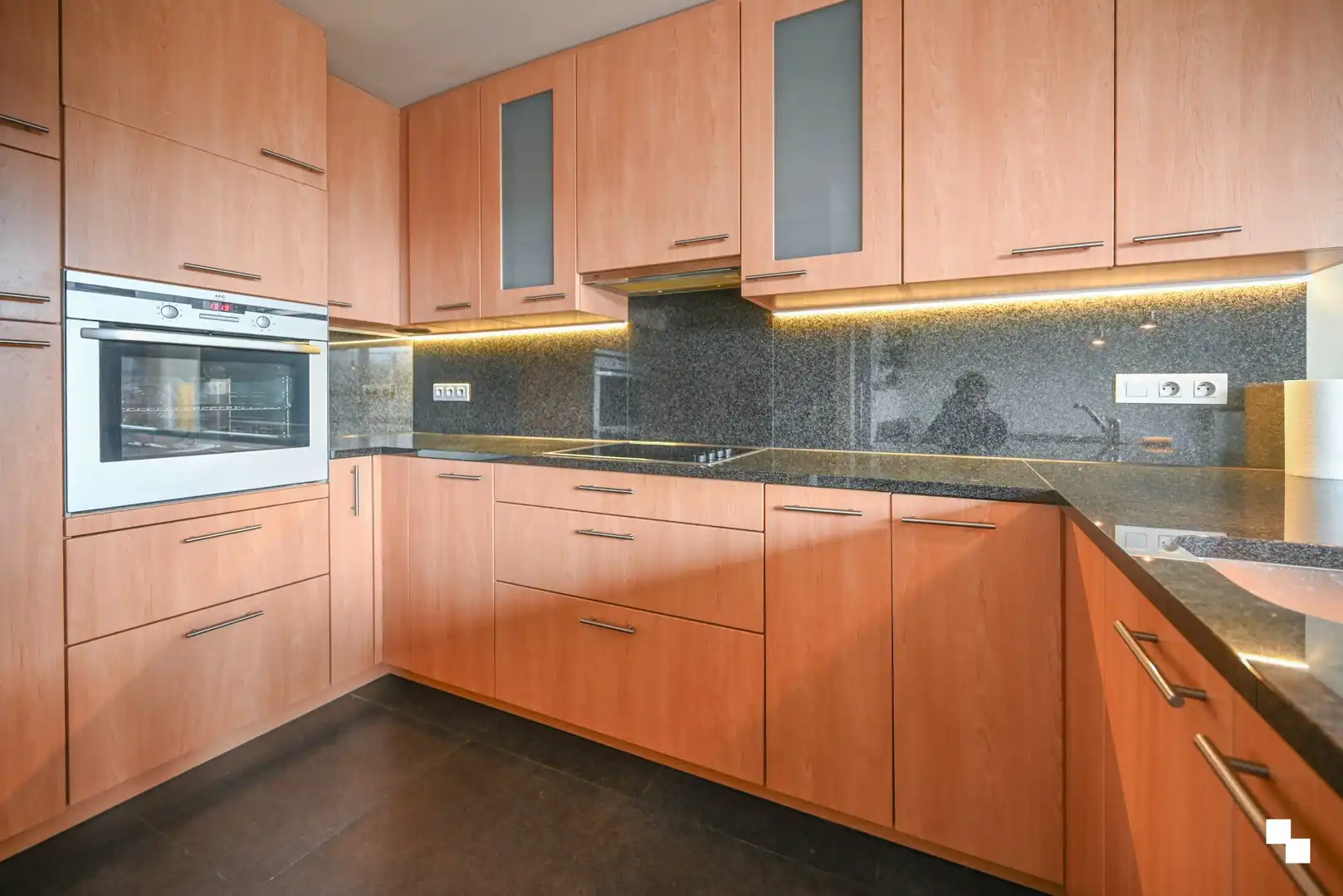 Energiezuinig appartement met twee slaapkamers en ruim terras foto 5