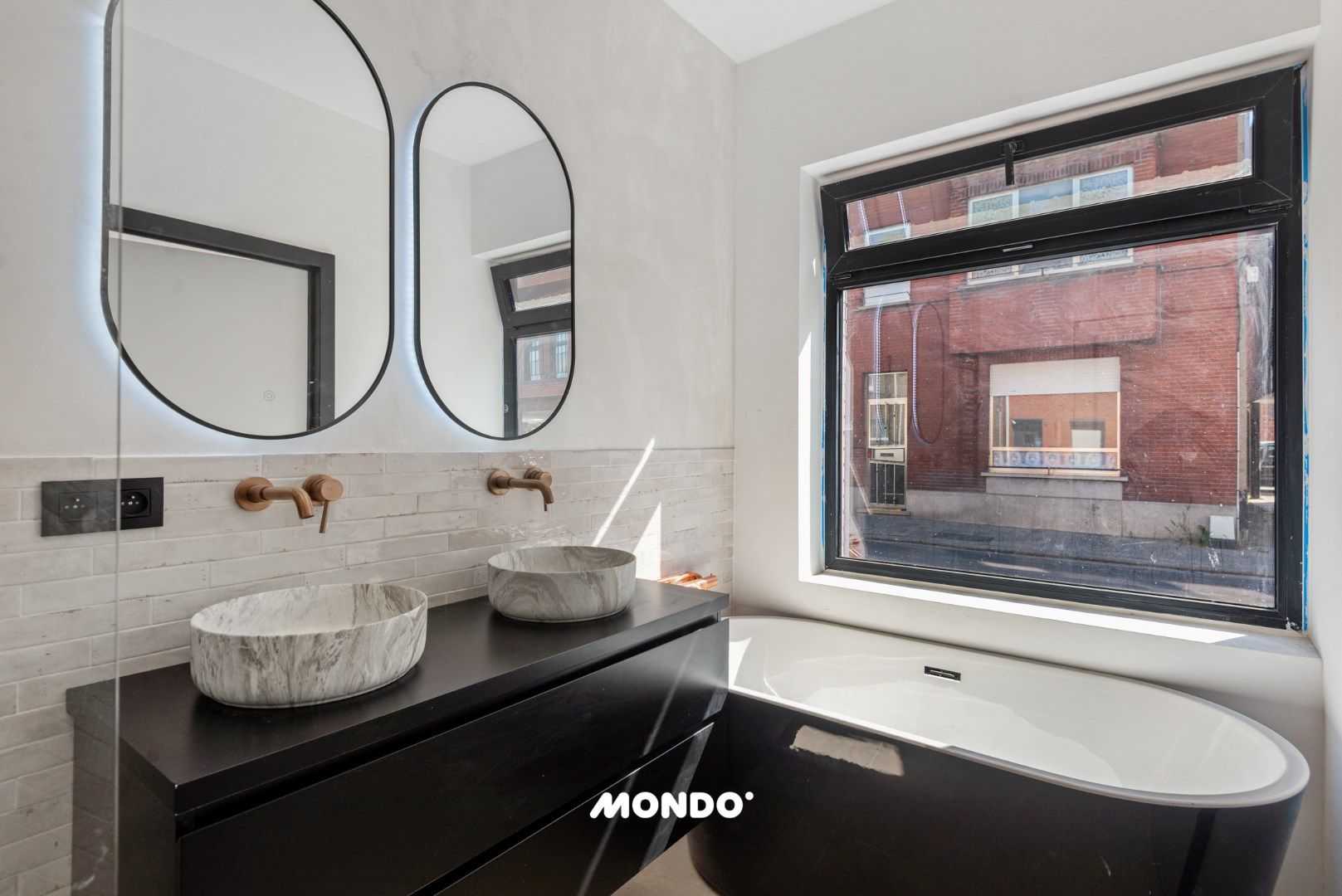 Volledig gerenoveerde woning met 3 slaapkamers! foto 10