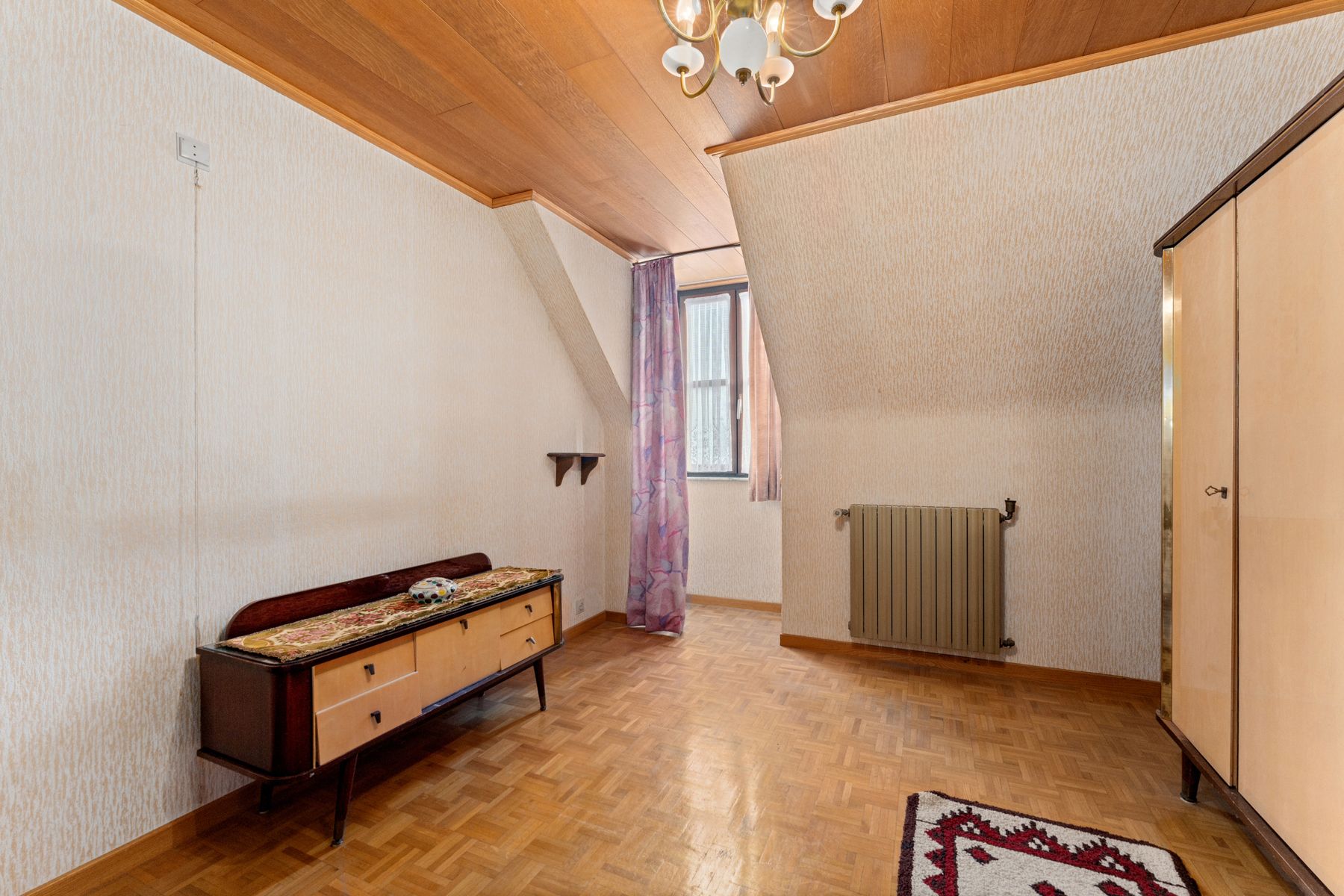 Idyllisch gelegen villa op 3598 m² met garage voor 6 wagens foto 15