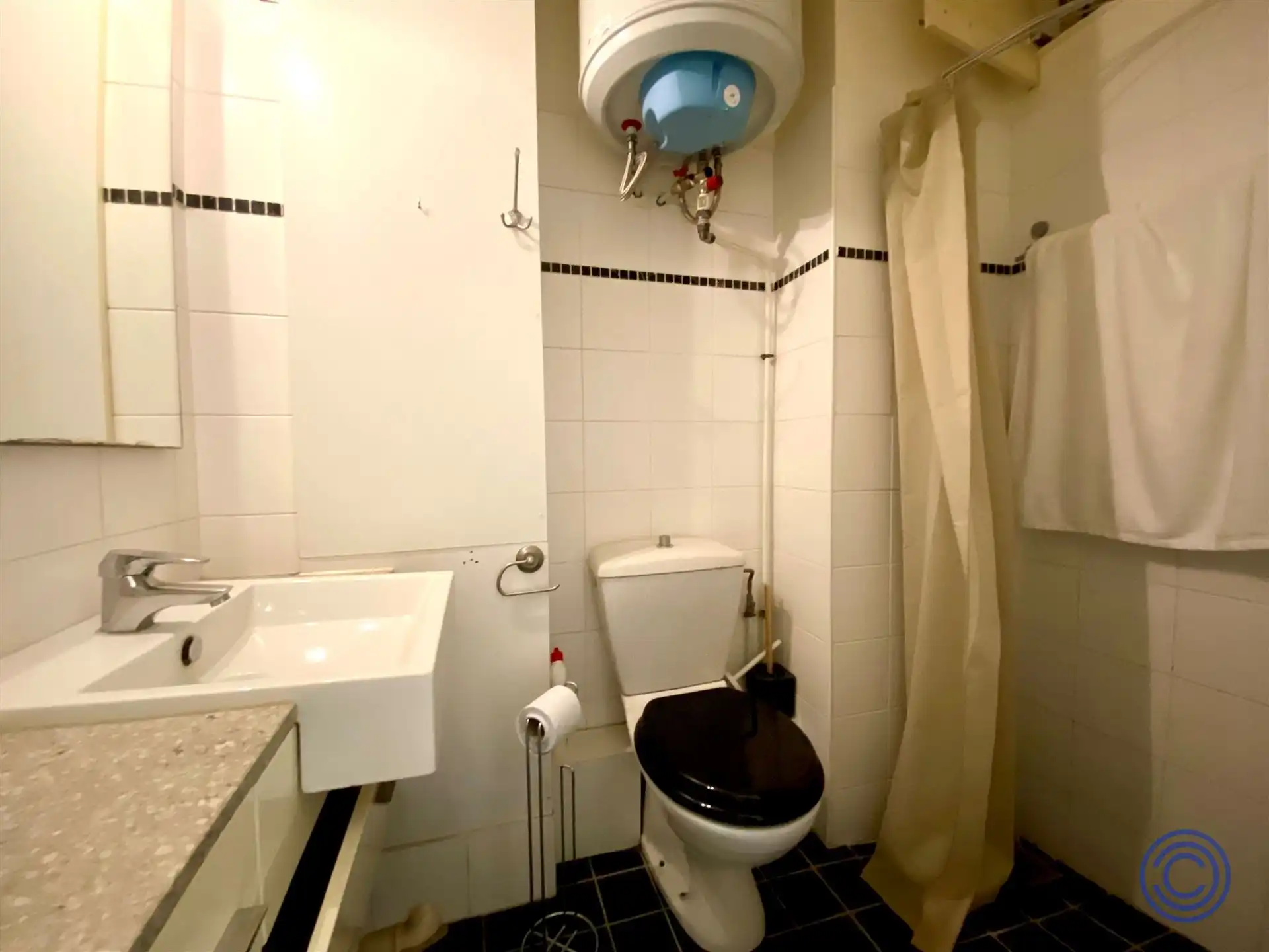 Knap gemeubelde studio op gezellige locatie! foto 7