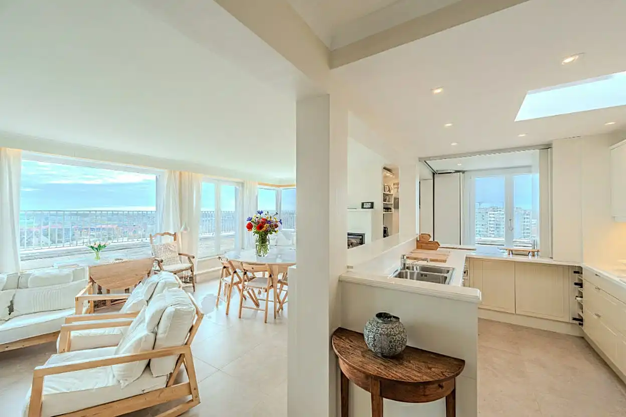 Exclusieve penthouse met 4 slaapkamers en prachtig zeezicht! foto 6