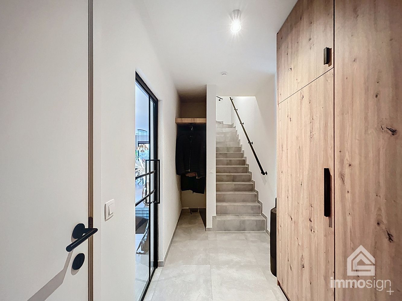 Instapklare, moderne gezinswoning in jonge, rustige buurt te Peer voorzien van tal van troeven foto 15