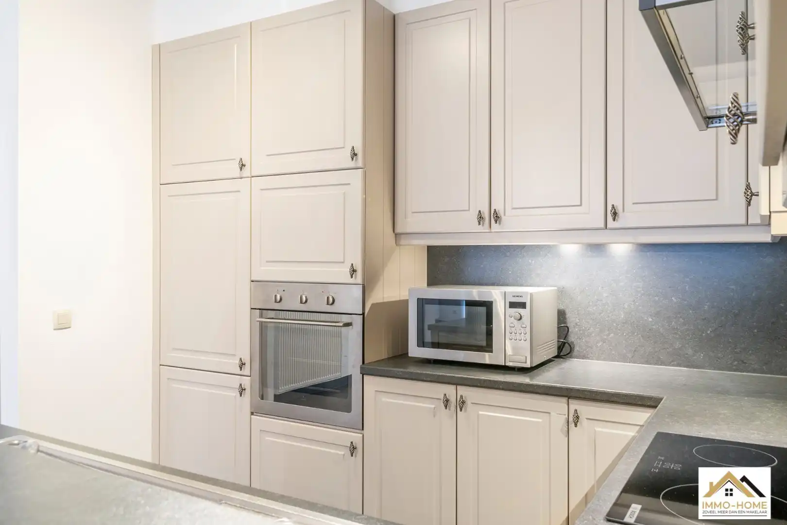 Instapklaar appartement met garage!  foto 6