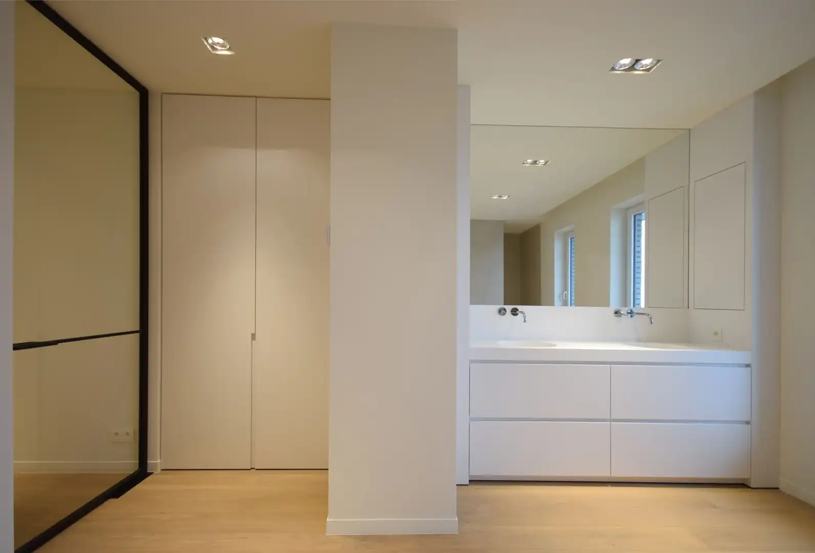 LUXE PENTHOUSE MET ADEMBENEMEND ZICHT OP STERREBOS. foto 14