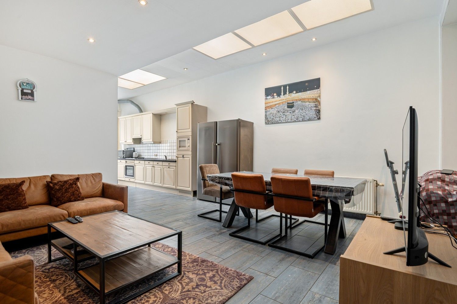 Ruime woning met 8 slaapkamers te Antwerpen! foto 9