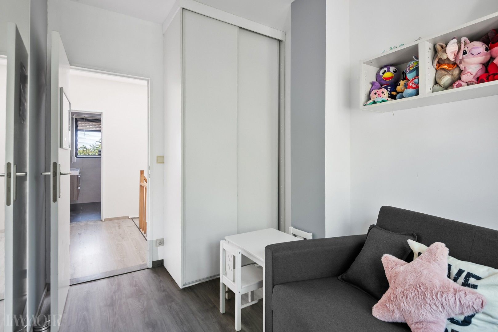 Instapklare bel-etage in centrum Brasschaat. foto 17
