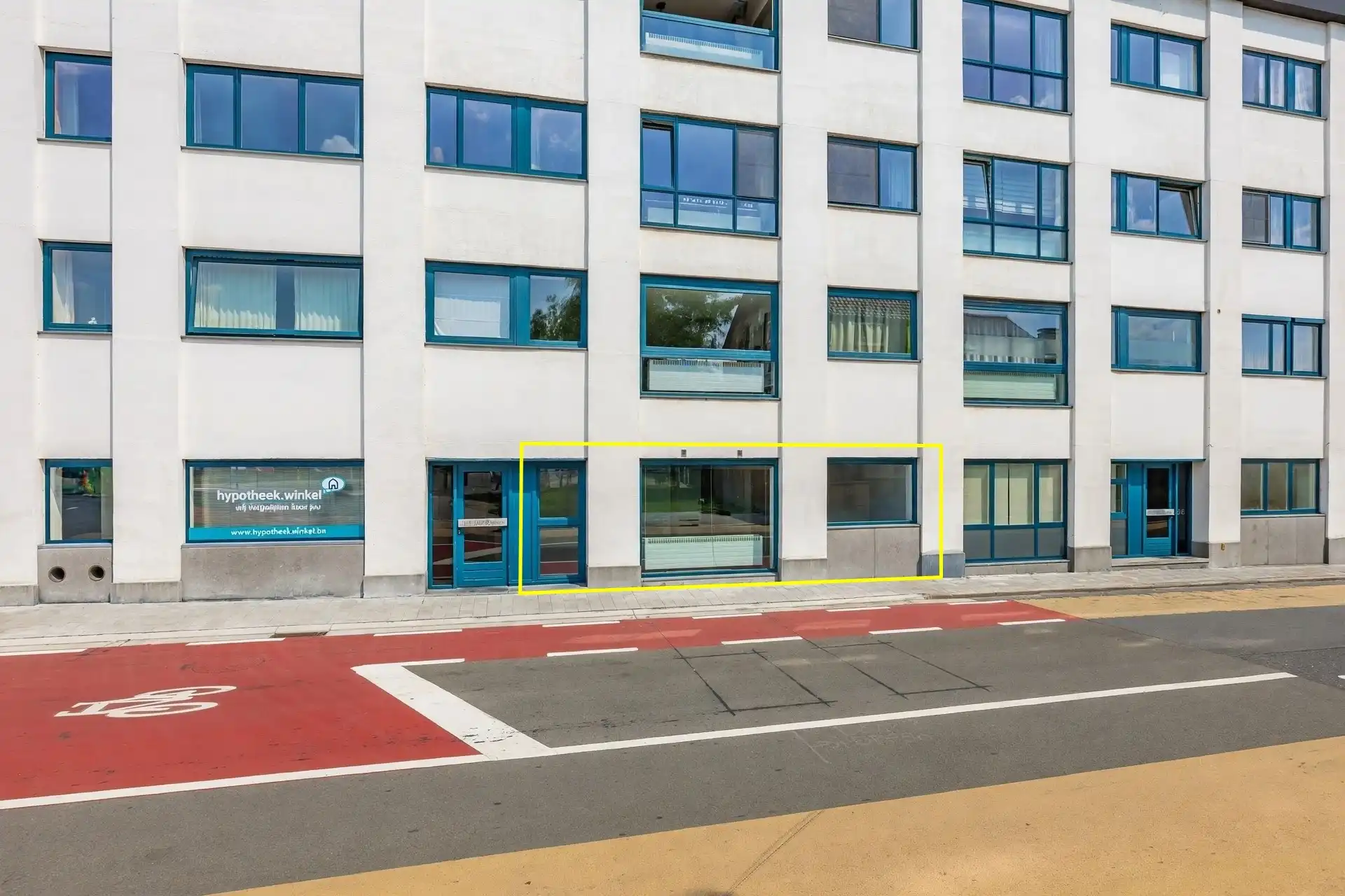 kantoorruimte van 90m² op centrumlocatie in Wetteren foto 4