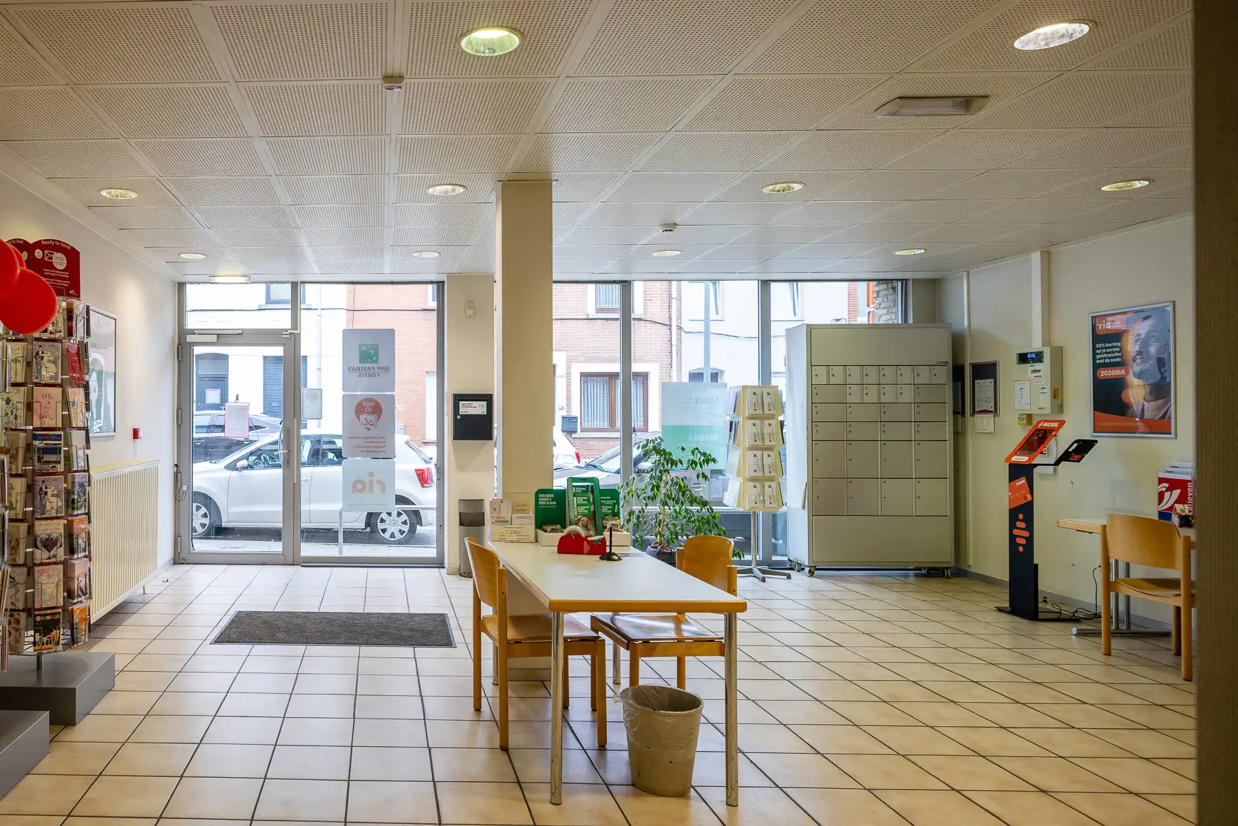 Commercieel gelijkvloers van 150 m² in Drogenbos foto 3