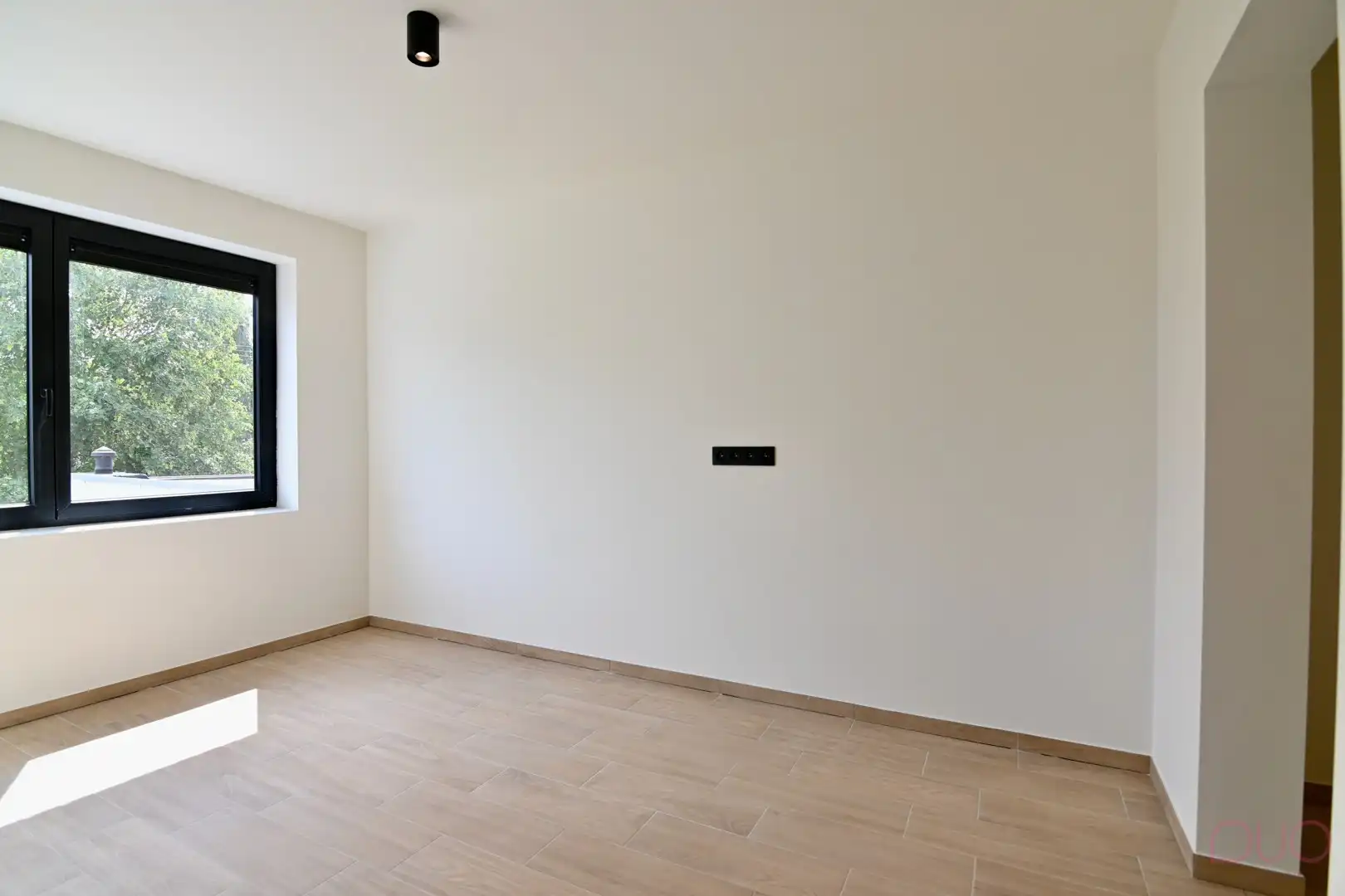 Volledig gerenoveerde woning met garage, terras en tuin - instapklaar afgewerkt! foto 21