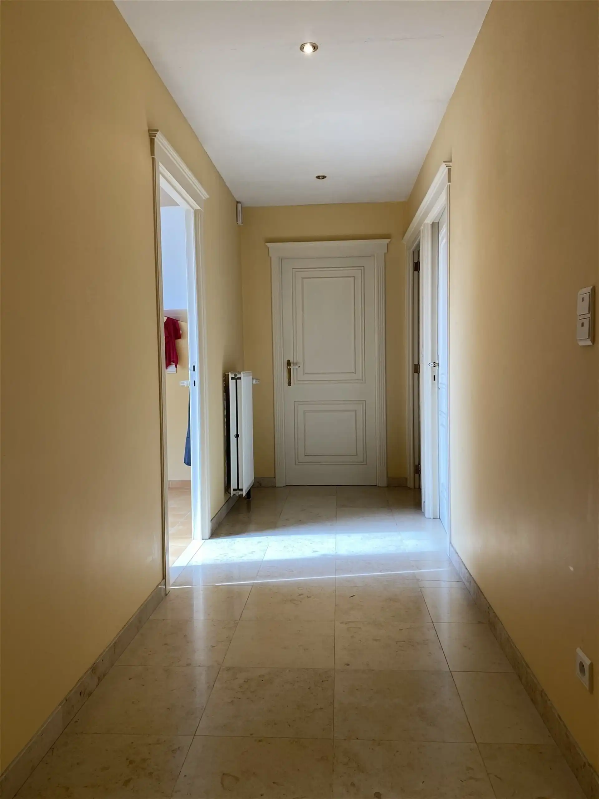 Zonnig en gunstig gelegen ruim appartement op eerste verdieping. foto 17