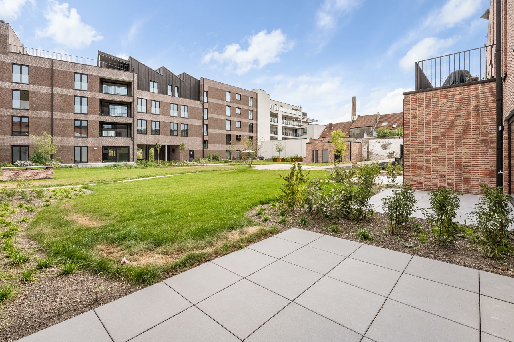 Nieuwbouw maisonnette met 3 slpks + terras foto 3