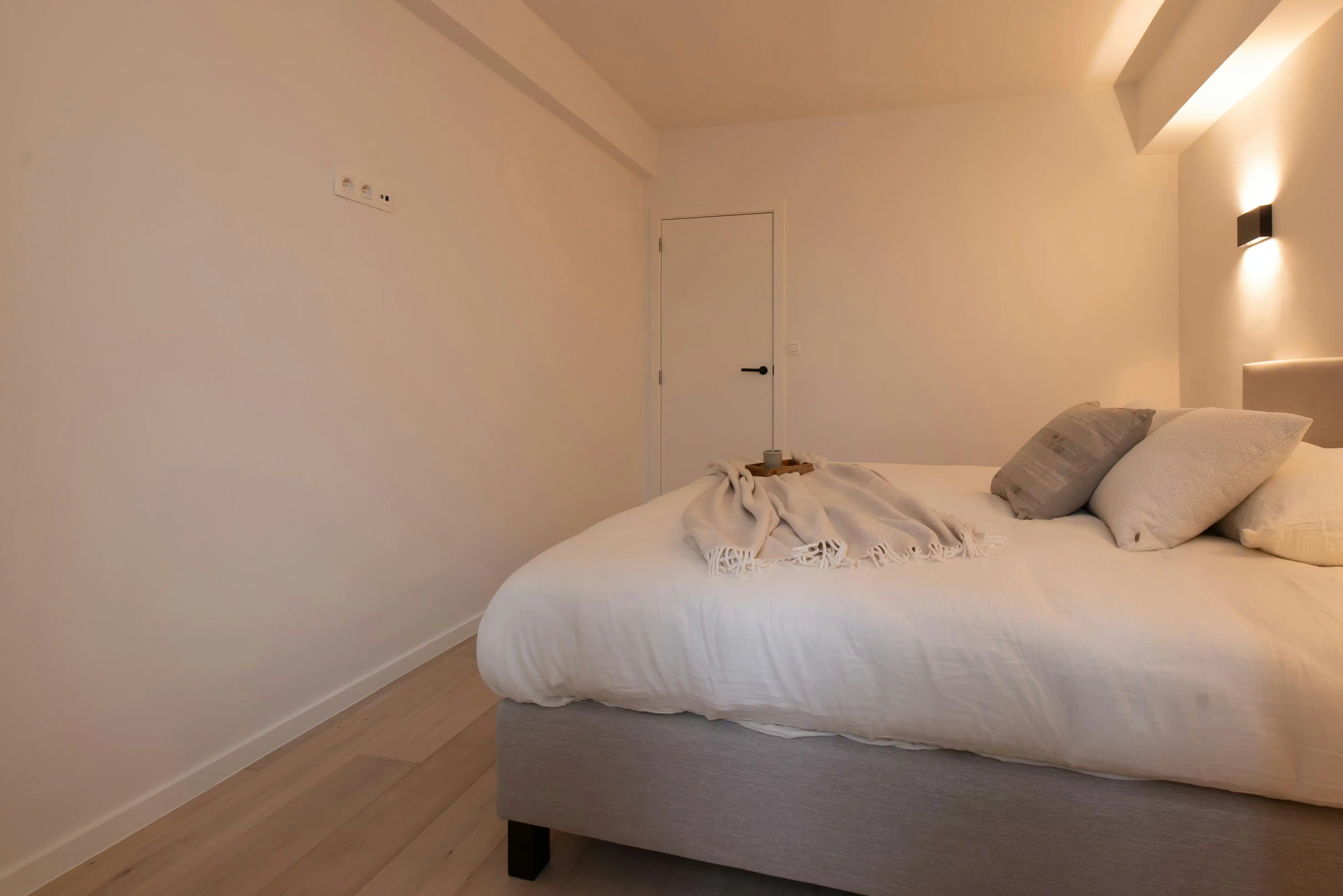 Prachtig gerenoveerd appartement met zijdelings zeezicht  foto 10