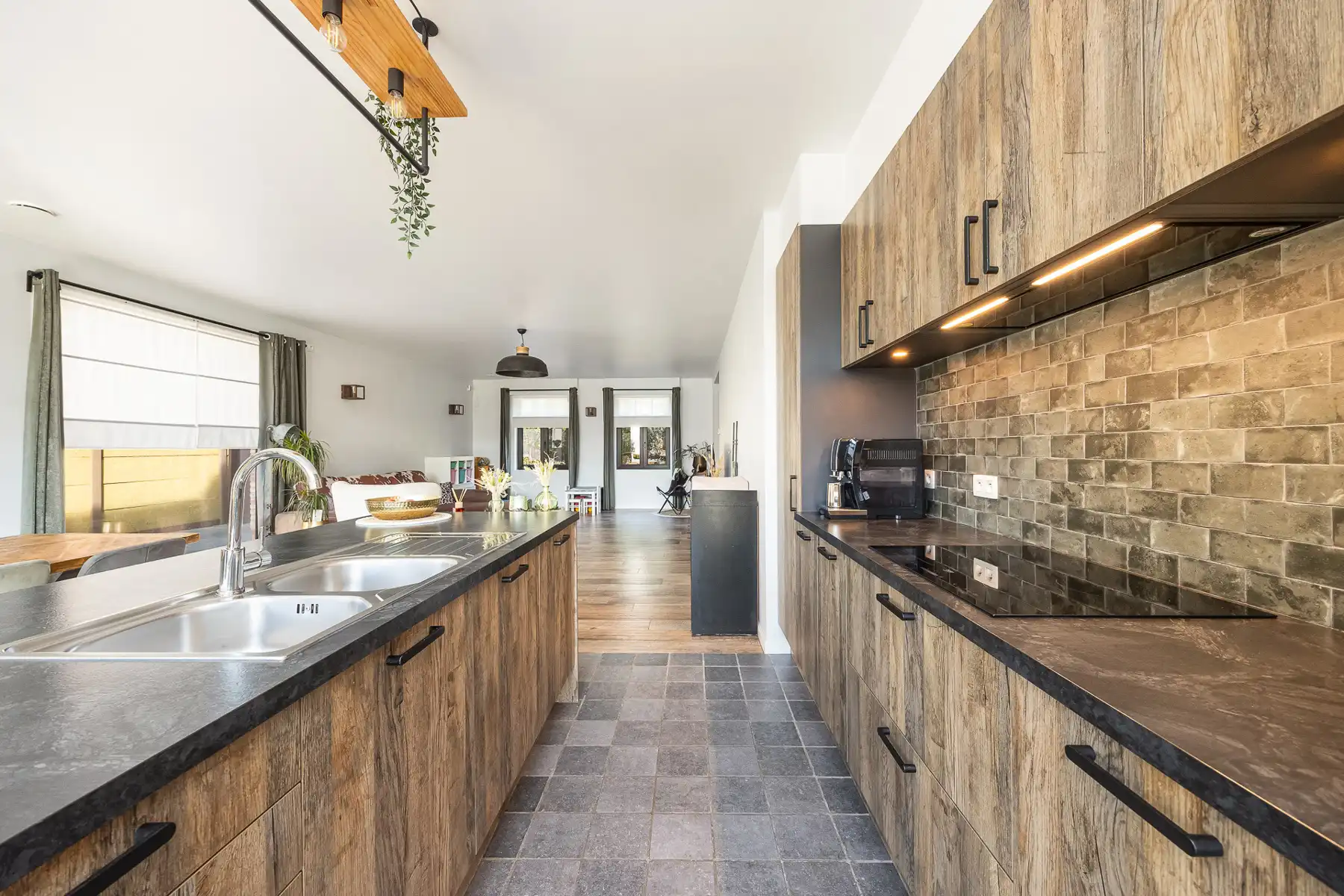 Recente BEN-woning met 4 slks en dubbele garage op gunstige ligging foto 8
