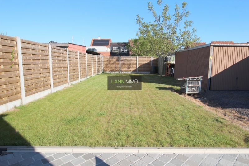 Gerenoveerde woonst met 2 slaapkamers en tuin foto 11