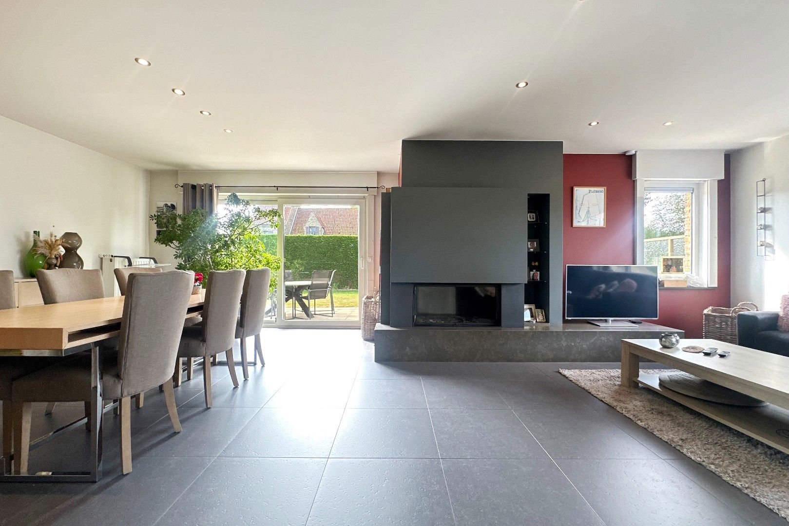Instapklare woning met landbouwgrond in Assebroek foto 4