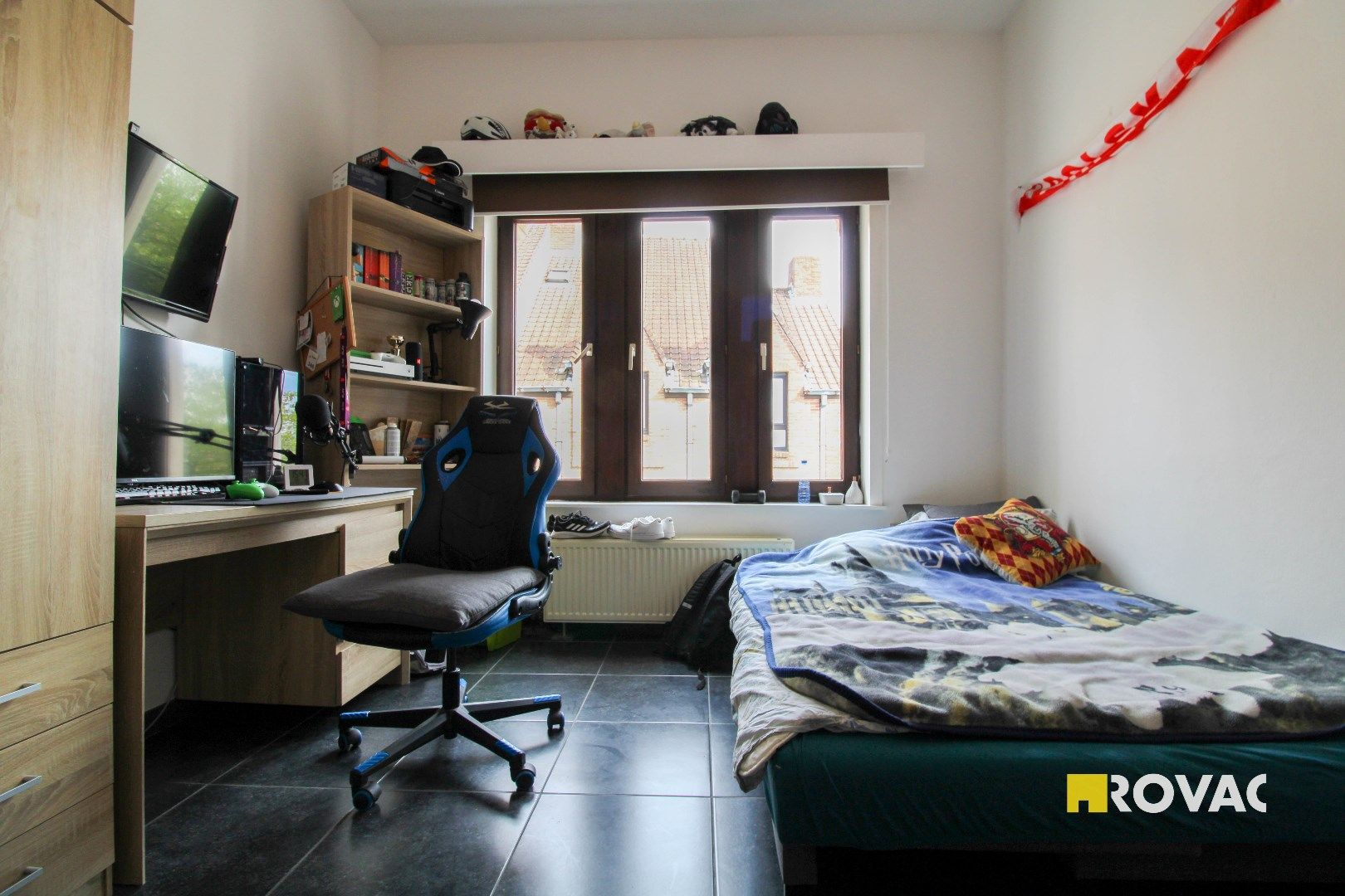 Vernieuwd appartement op de 1ste verdieping (vooraan gebouw)! foto 9