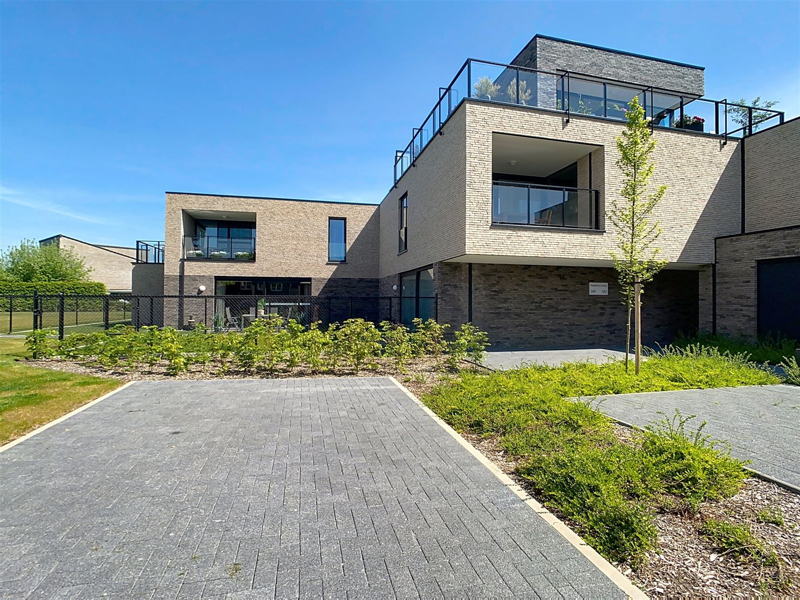 ()=>{if(producerUpdateValueVersion(node),producerAccessed(node),node.value===ERRORED)throw node.error;return node.value} Leuvensesteenweg 349/C1 - 3370 BOUTERSEM