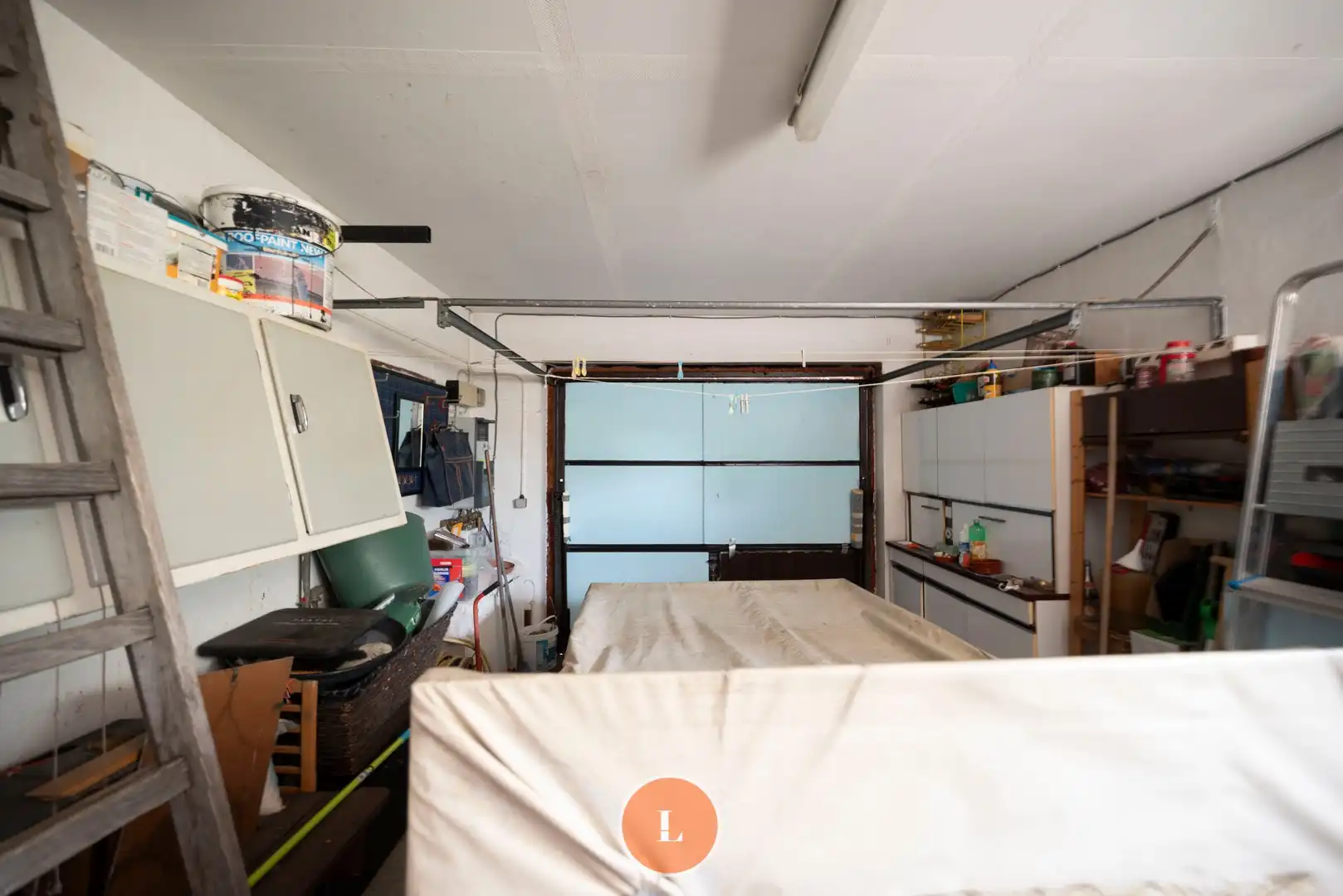 Te moderniseren bungalow met garage in rustige omgeving foto 17