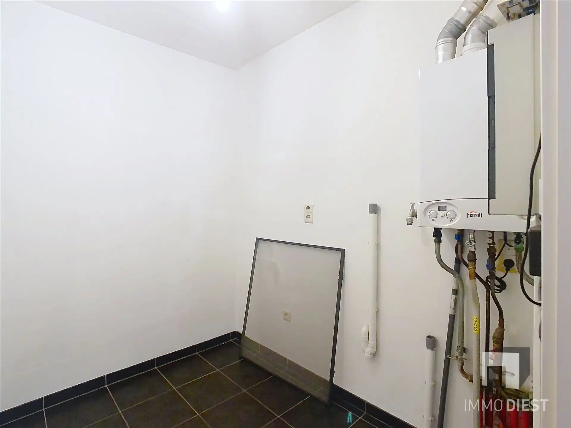 Gelijkvloers appartement met ingesloten koertje foto 11