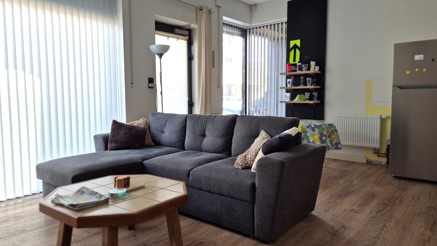 Instapklare gelijkvloerse parel met zwembad, zonnepanelen en ruimte voor zorg of professionele invulling foto 13