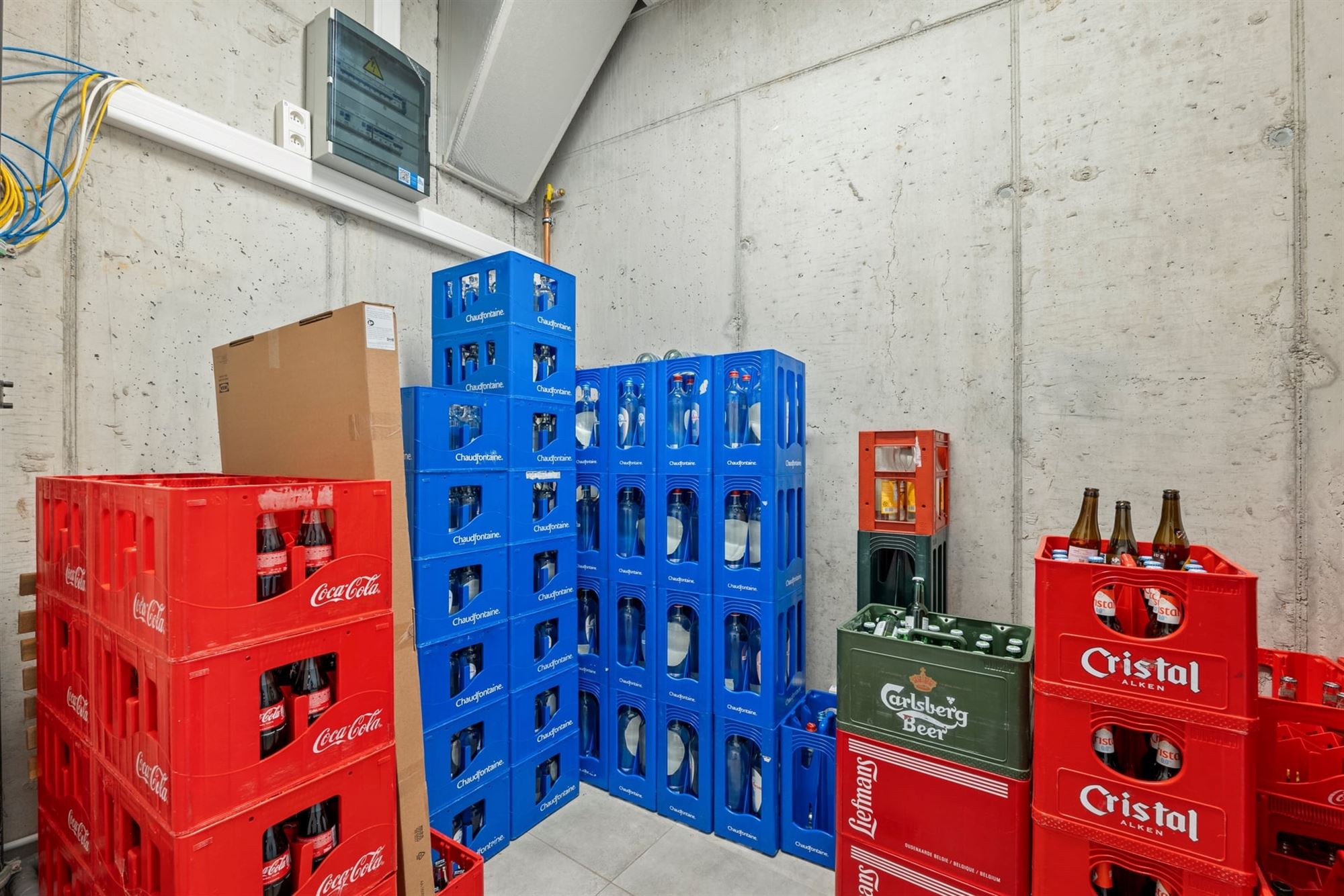 RUIME INSTAPKLARE HANDELSRUIMTE IN HET HARTJE VAN HASSELT  foto 34