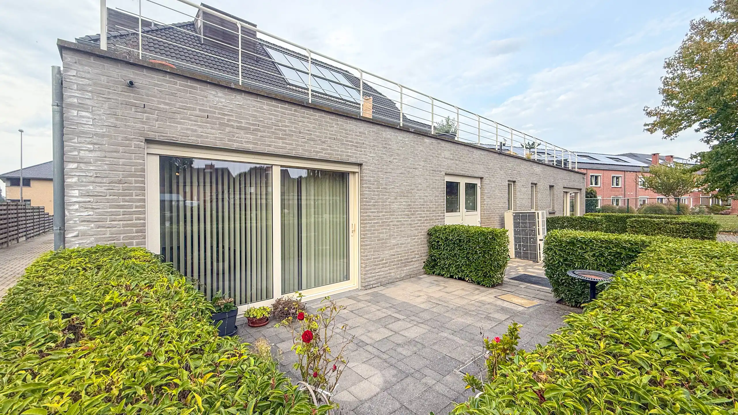 Veelzijdig investeringspand met 10 kamers, lift en kelder! foto 127