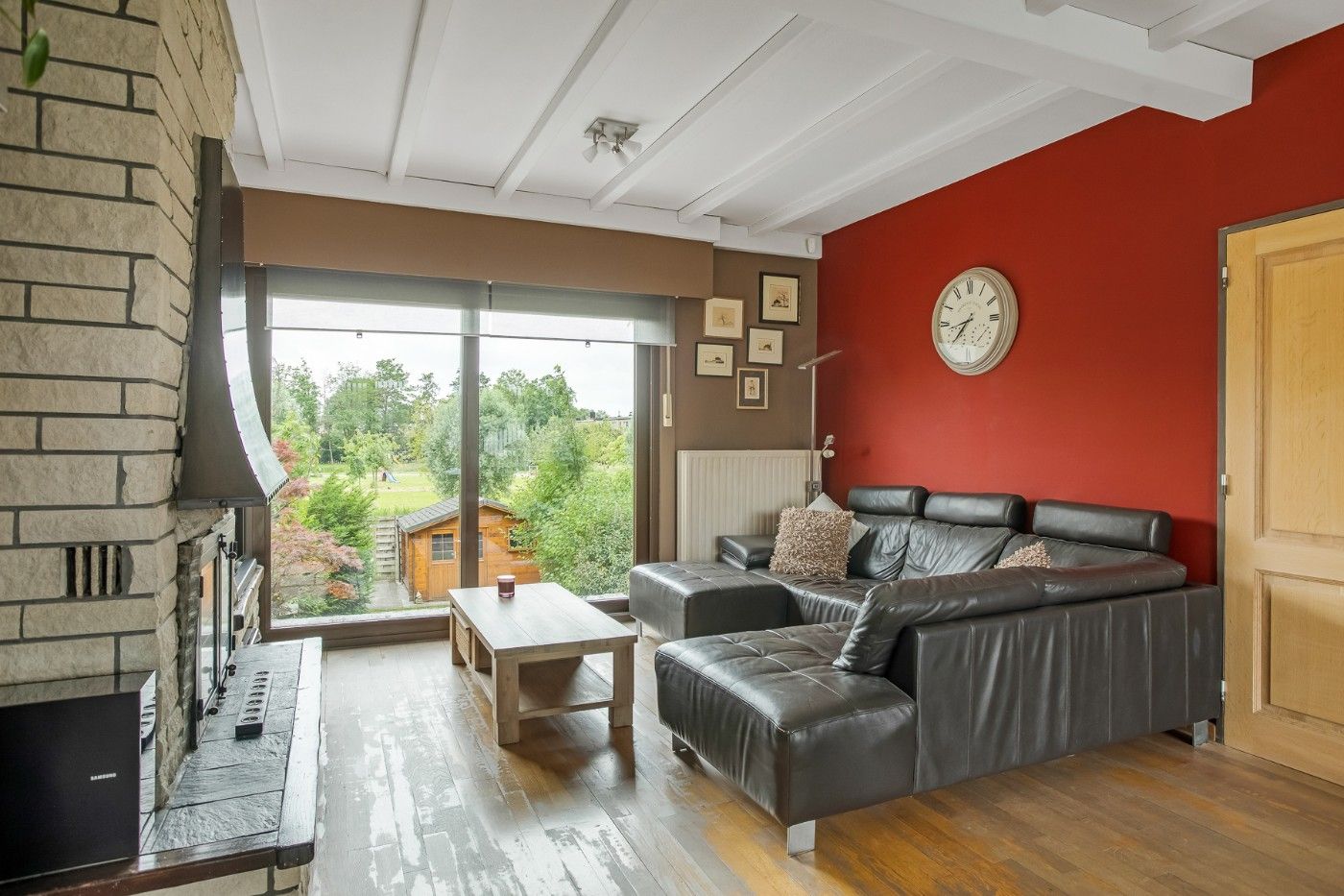 Ruime, instapklare bel-etagewoning met 3 slpk., inpandige garage en tuin foto 5