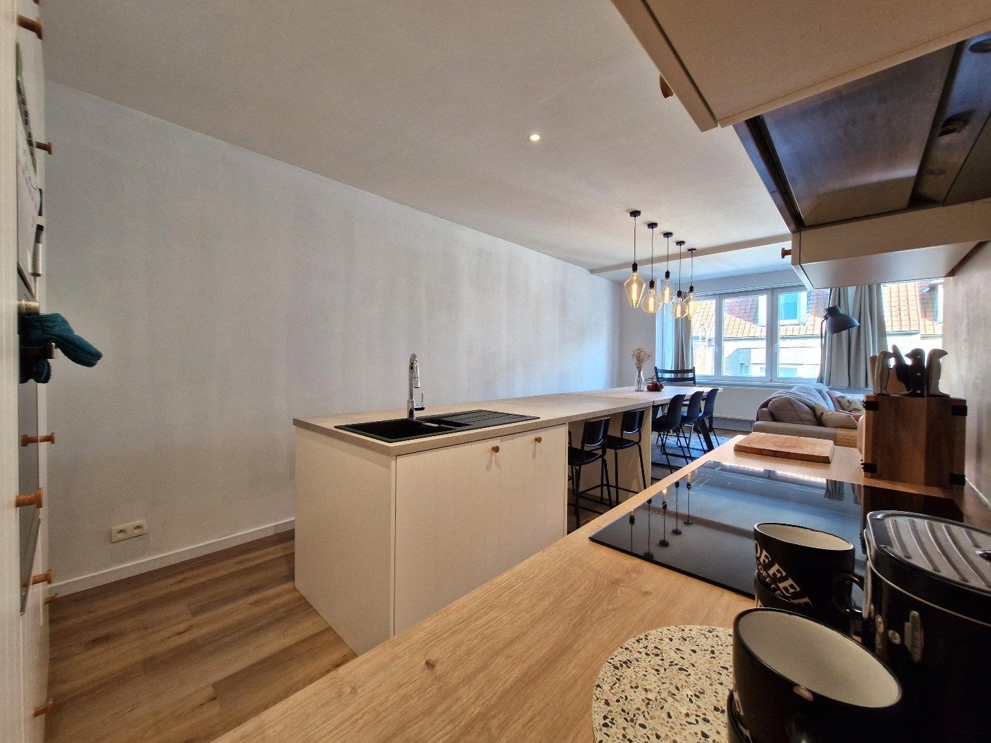 Zeer groot (129 m²), volledig gerenoveerd duplexappartement te Westkapelle foto 8