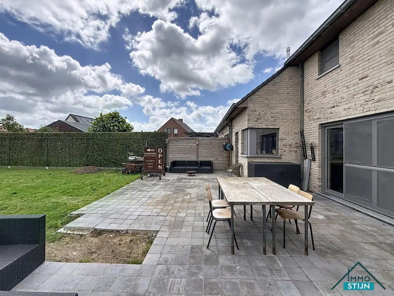 Recente instapklare woning met 4 slaapkamers en bijgebouw foto 17