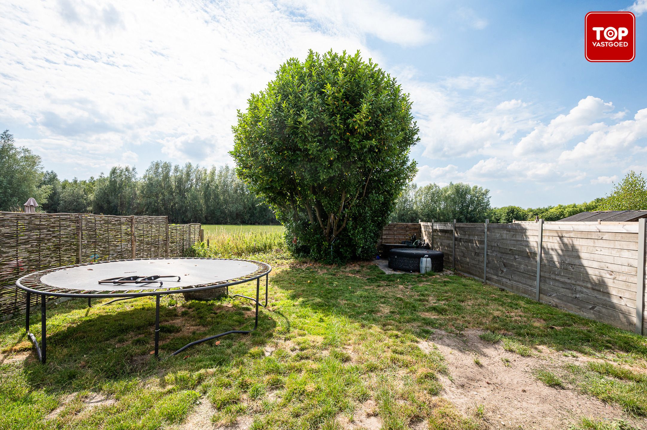 koppelwoning te koop in hartje Eeklo. foto 26