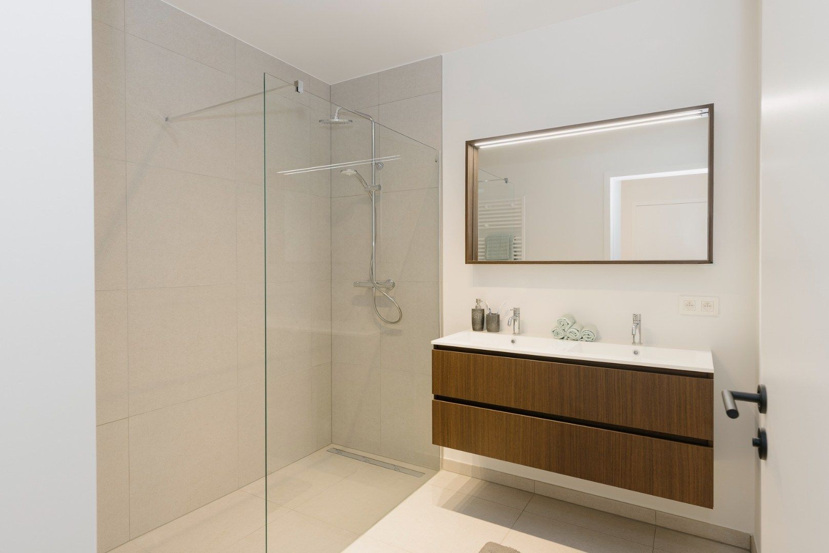 Instapklaar appartement in het mooie centrum van Tiegem foto 8