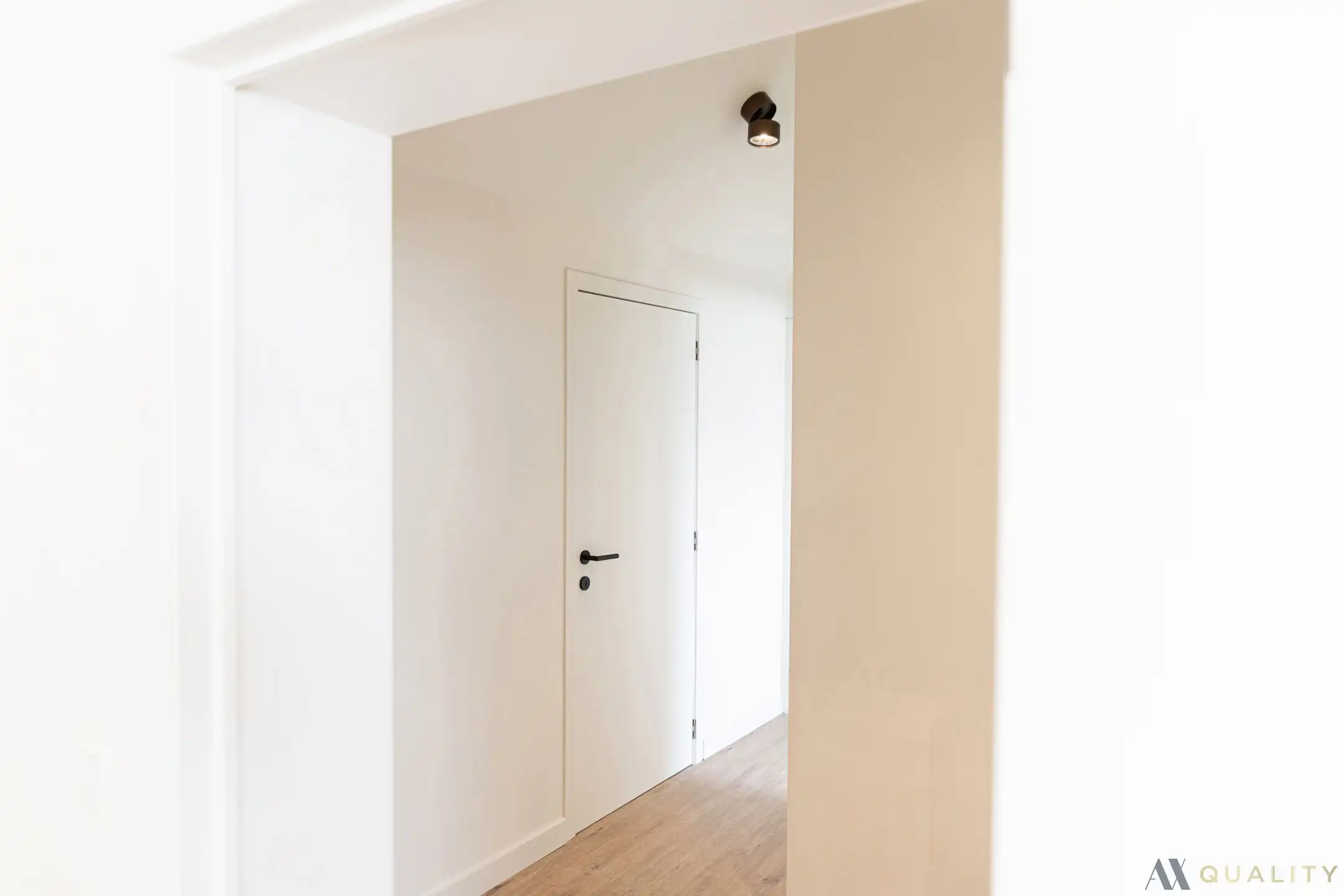 Totaal gerenoveerde burgerwoning met garage, 4 slaapkamers en zonnige Zuidwest-tuin in Peizegem (Merchtem) foto 25