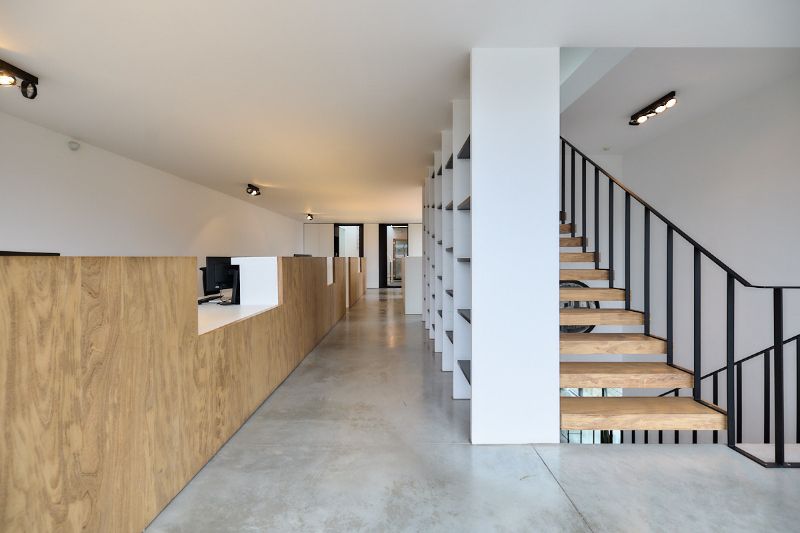 Uniek kantoorgebouw te koop langs de Westlaan te Roeselare foto 18