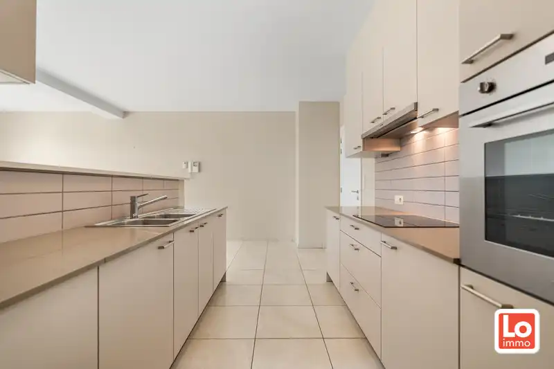 Instap klaar gelijkvloers appartement op een gemakkelijk bereikbare locatie nabij het centrum van Beervelde! foto 7