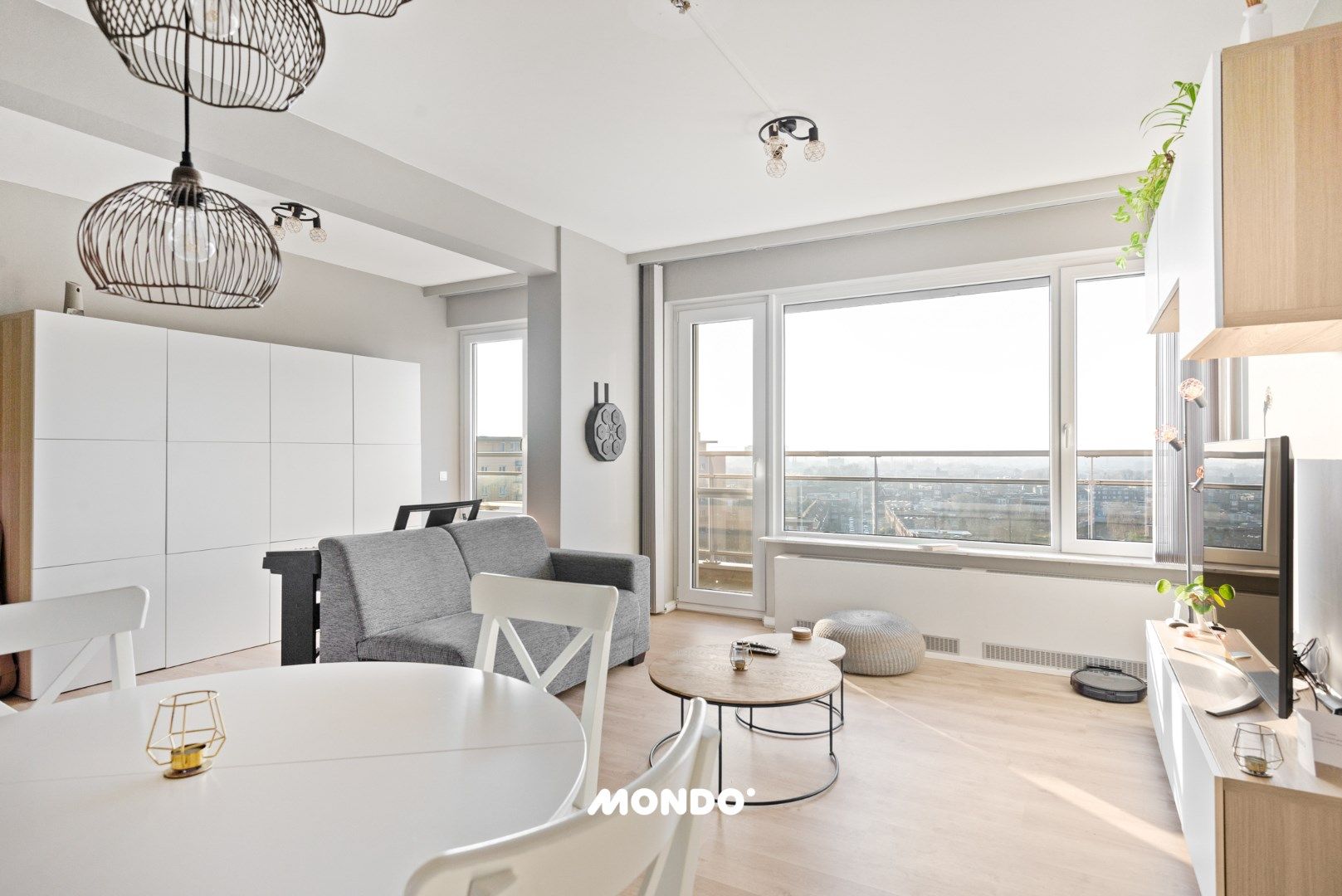 Gerenoveerd appartement met een mooi uitzicht! foto 3