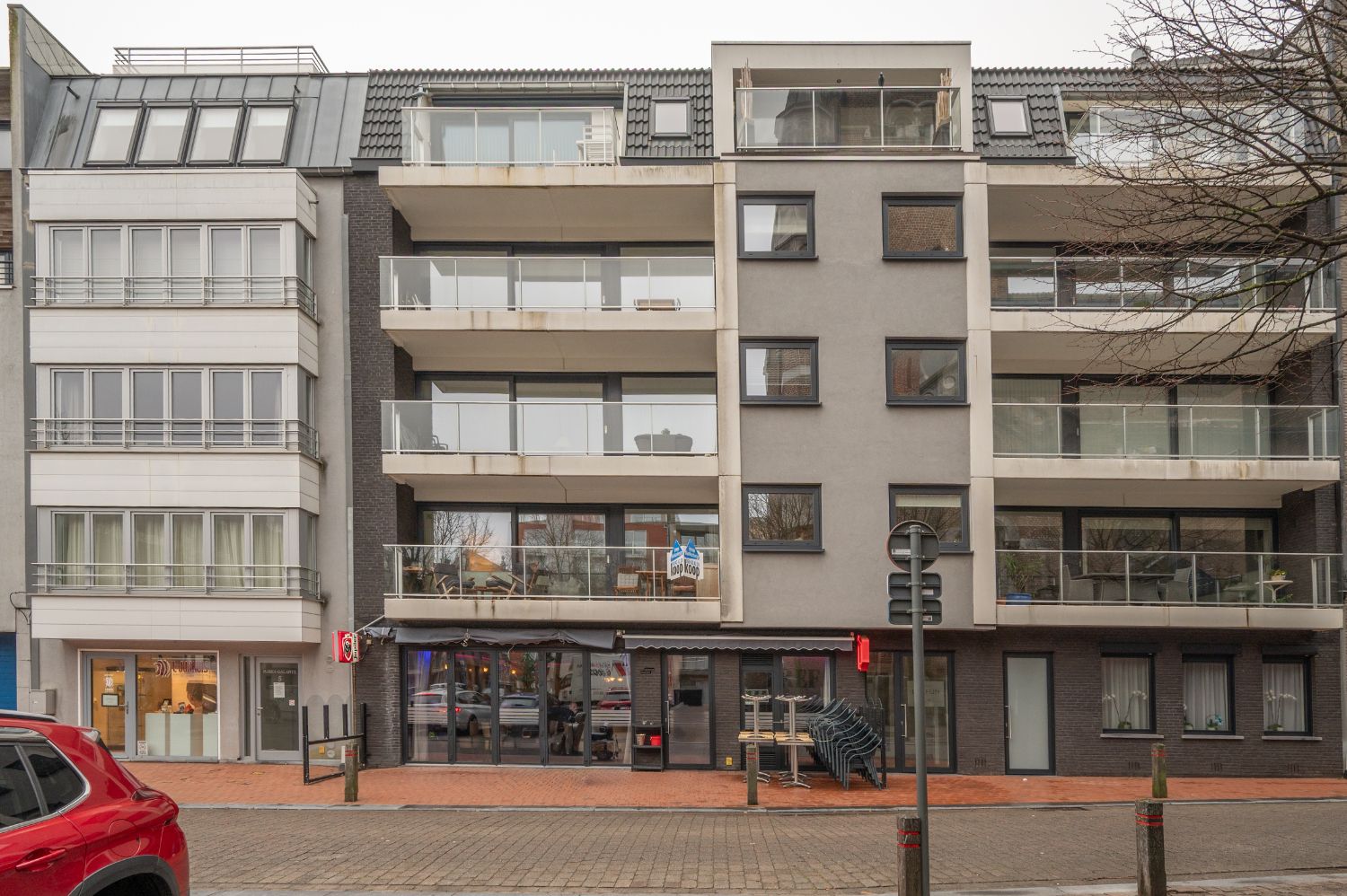 Prachtig nieuwbouwappartement met twee slaapkamers en terras uitkijkend op het centraal Kerkplein van Blankenberge foto 25