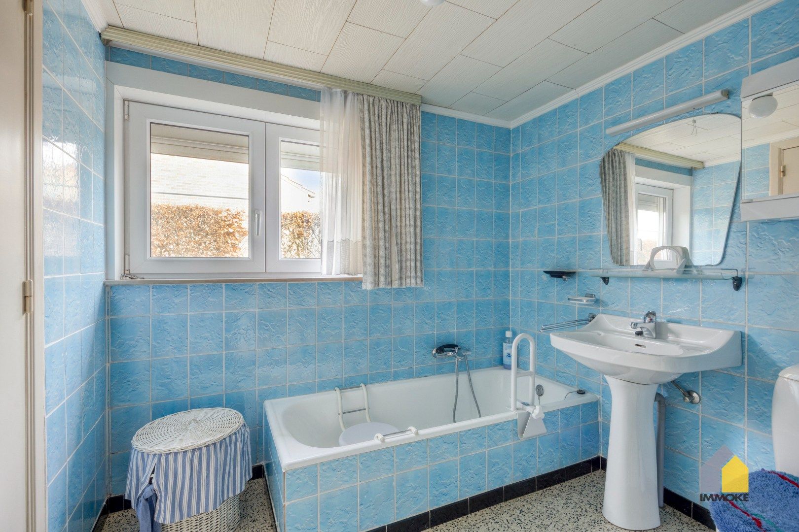 Op te frissen woning met 4 slpks op ruim perceel van 9 a 78 ca. foto 14