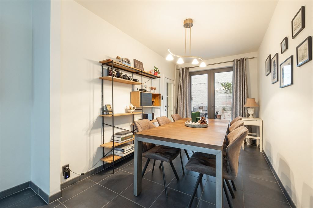 Lichte, instapklare woning met stadstuin foto 4