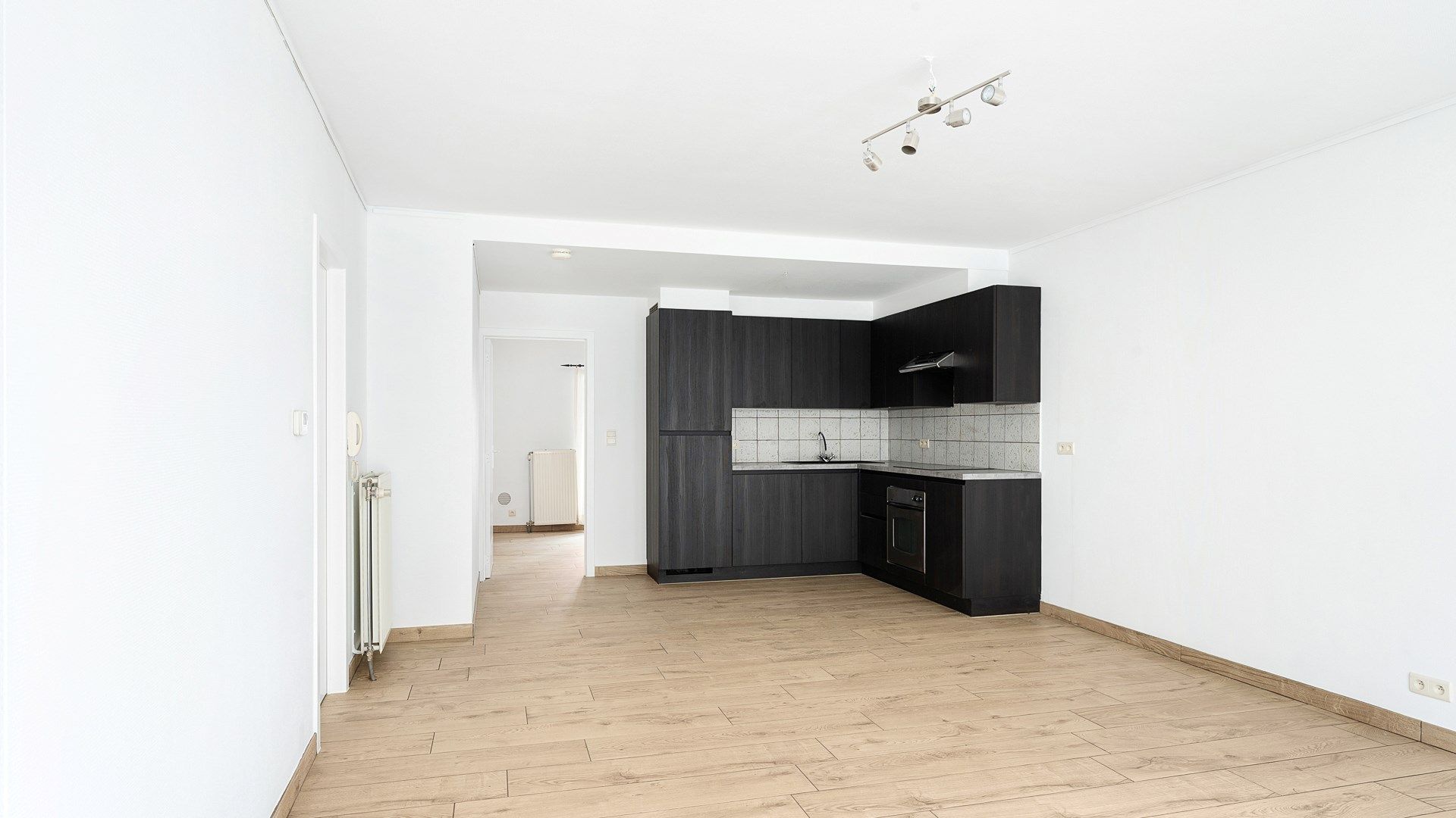 Vernieuwd appartement met terras te Heist-aan-Zee foto 6